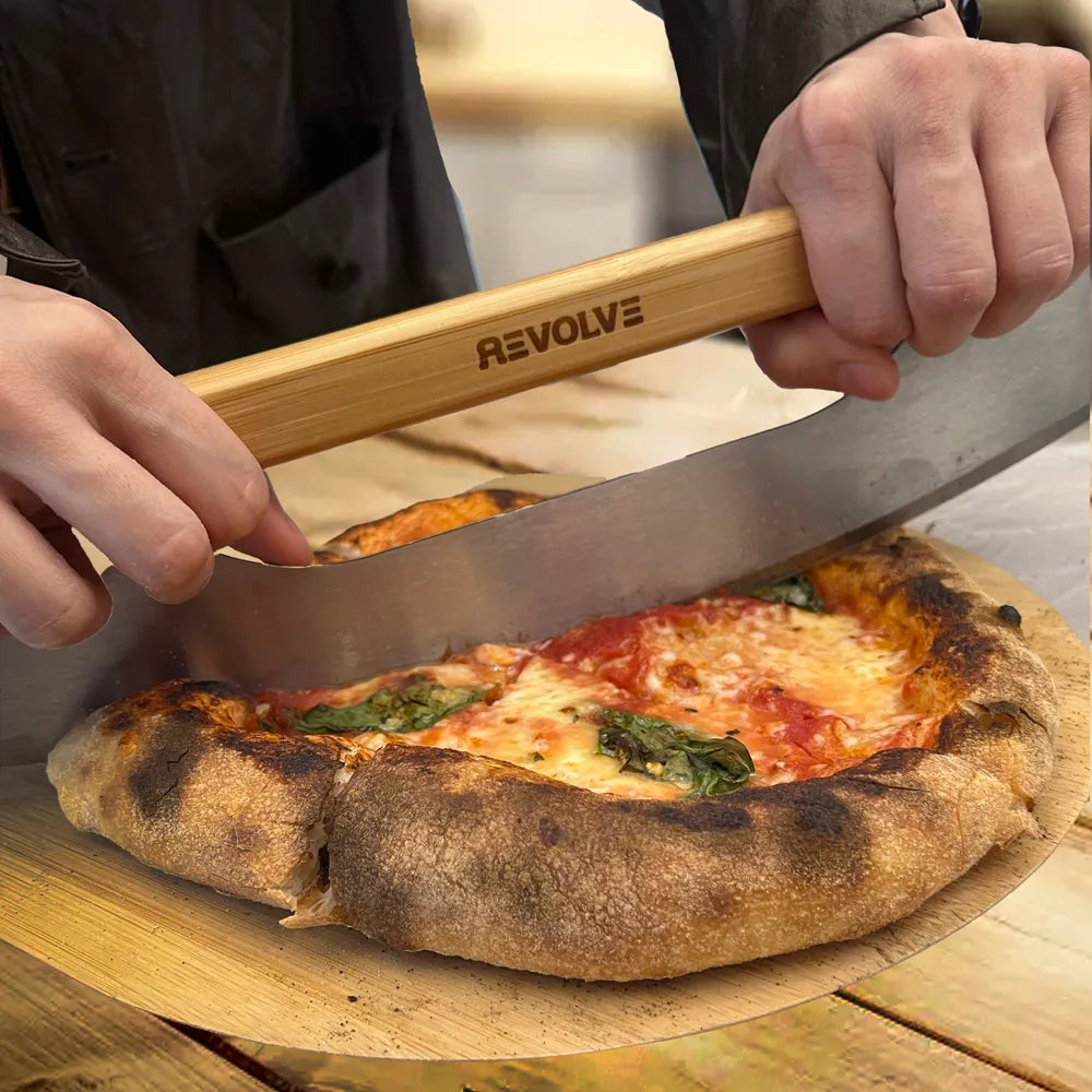 Kolébkový kráječ Mezzaluna na pizzu