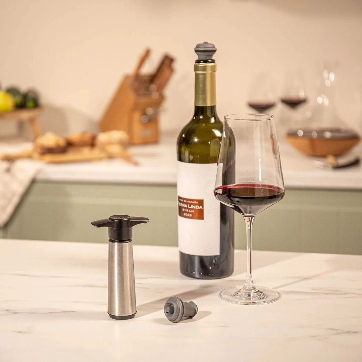 Vakuová pumpička na víno Original se 2 zátkami – nerezová ocel